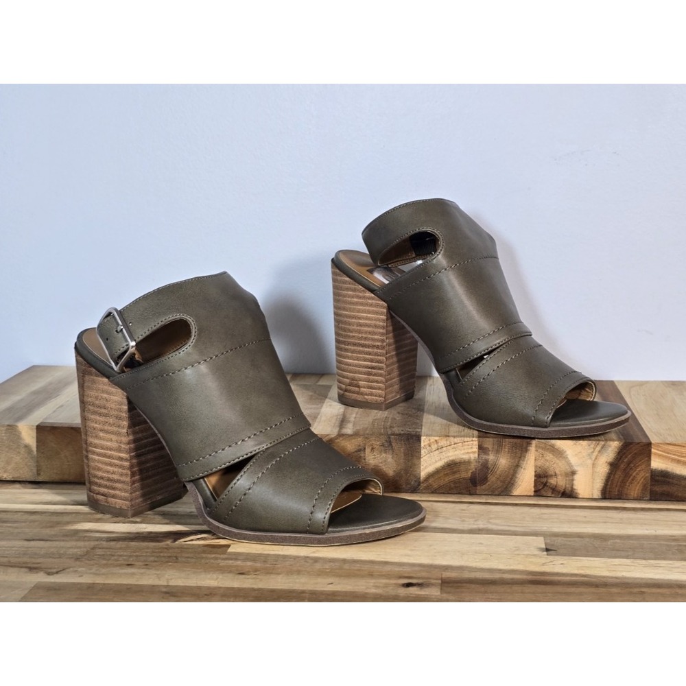 Dolce Vita Brista Olive Green Leather Block Heel Sandals‎ Size 8M Womens Mules